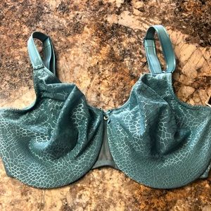Chantelle Lace Bra in Teal